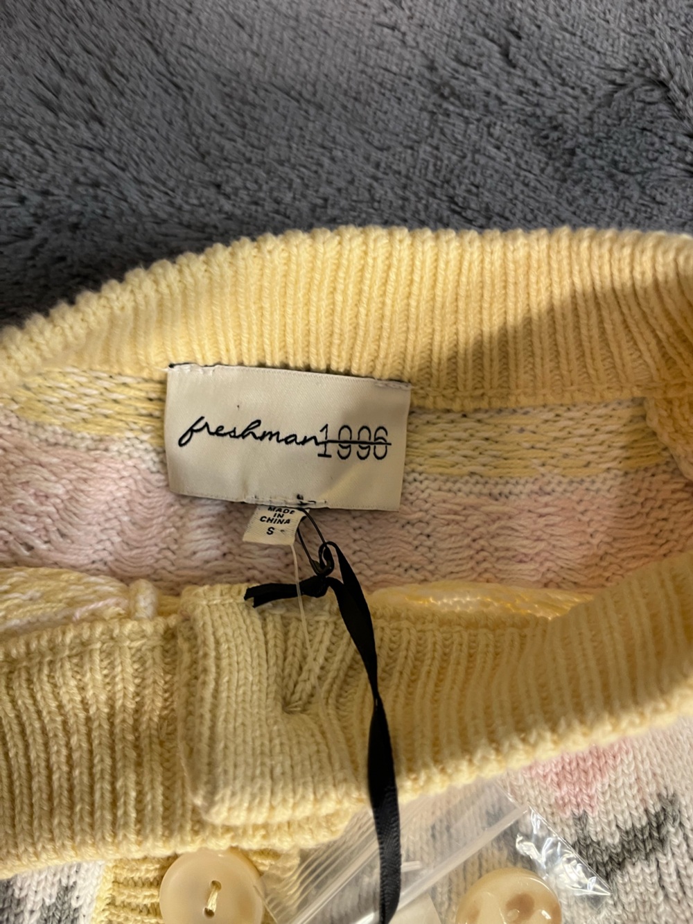 Freshman 1996 Pastel Yellow Floral Fair Isle Cropped Cardigan - Picture 3 of 9